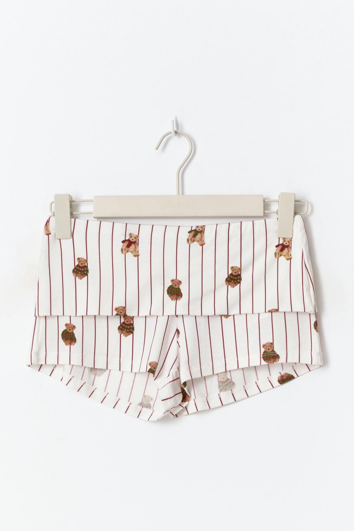 Soft folded loungewear shorts