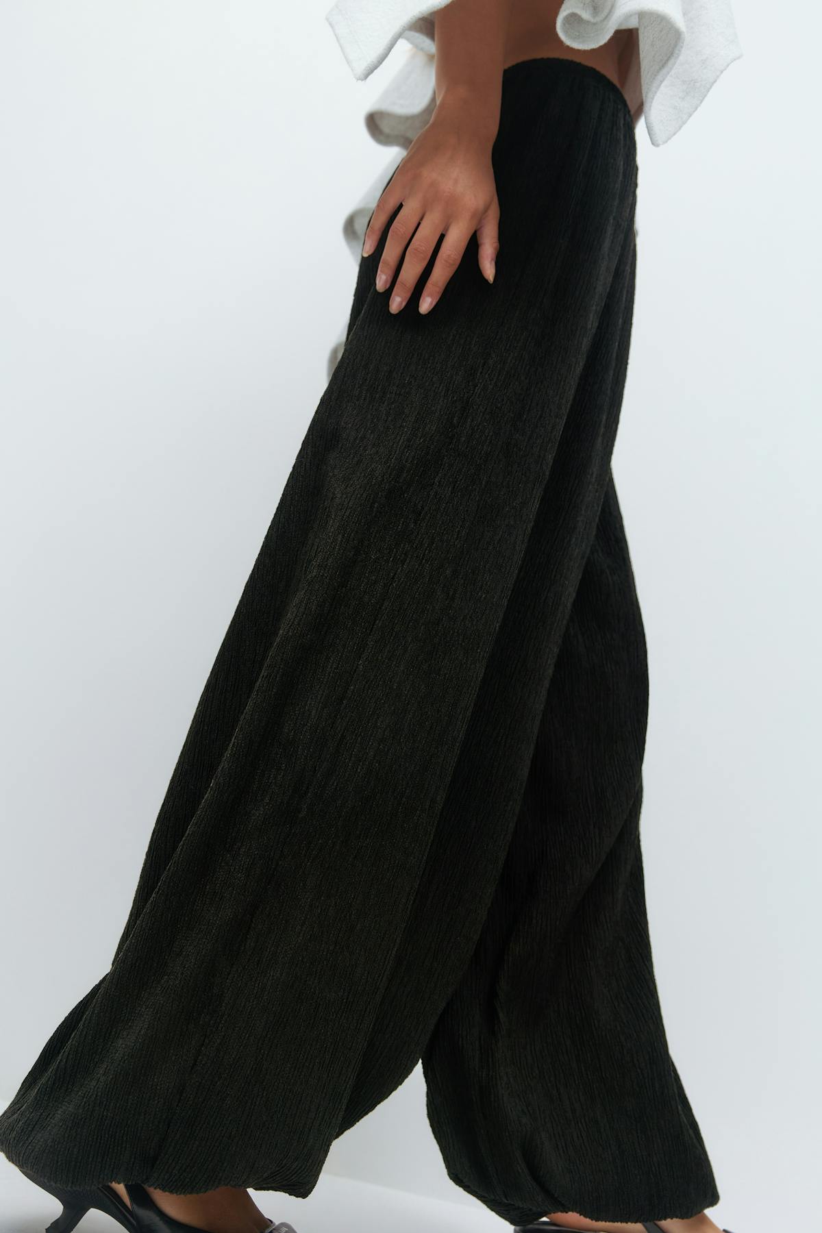 Balloon trousers