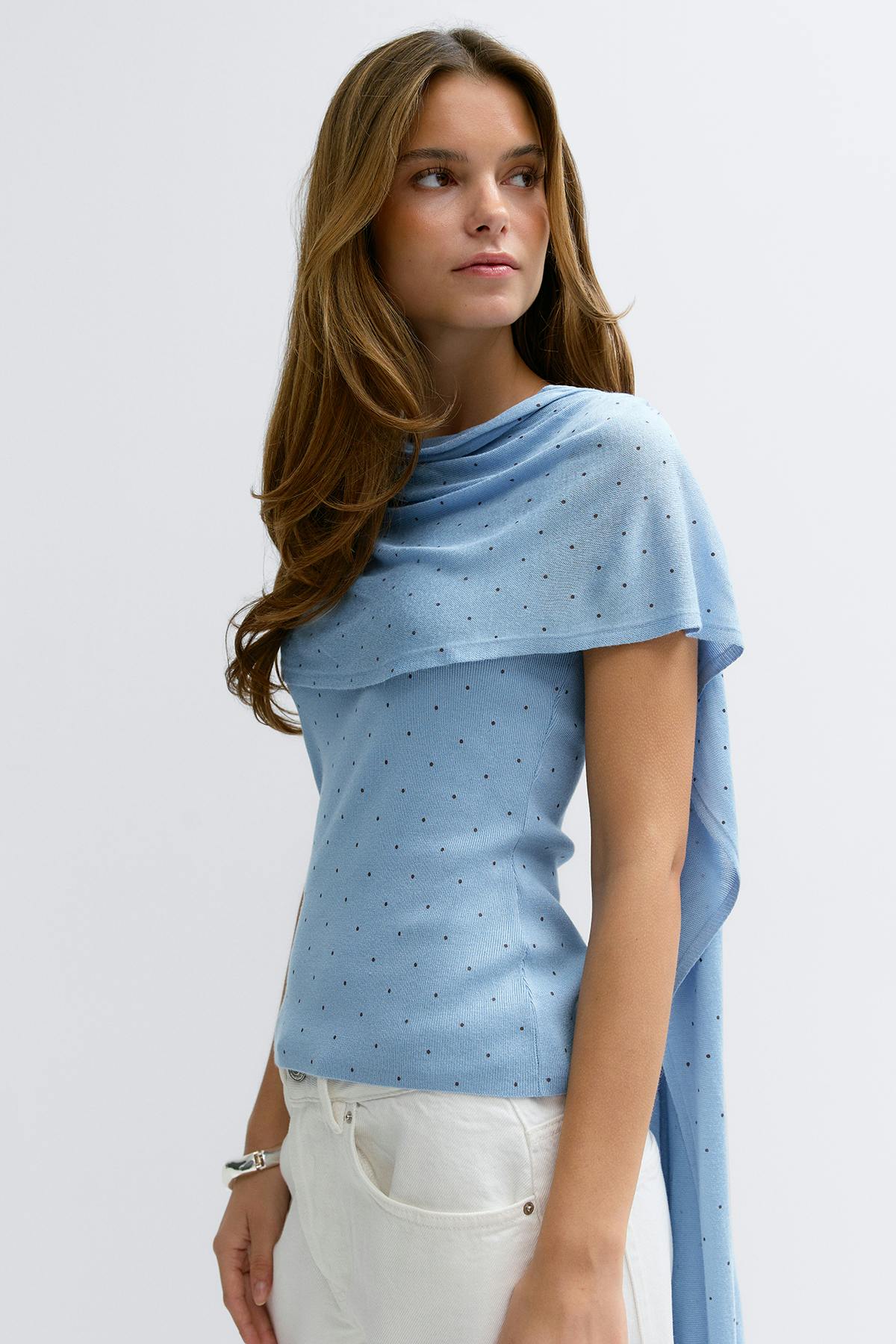 Knitted cape top