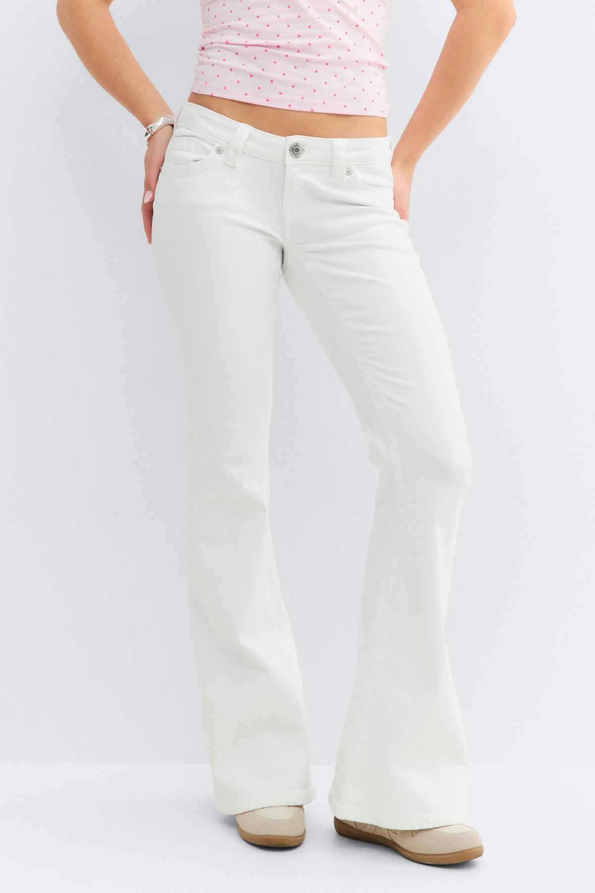 14+ runway jeans