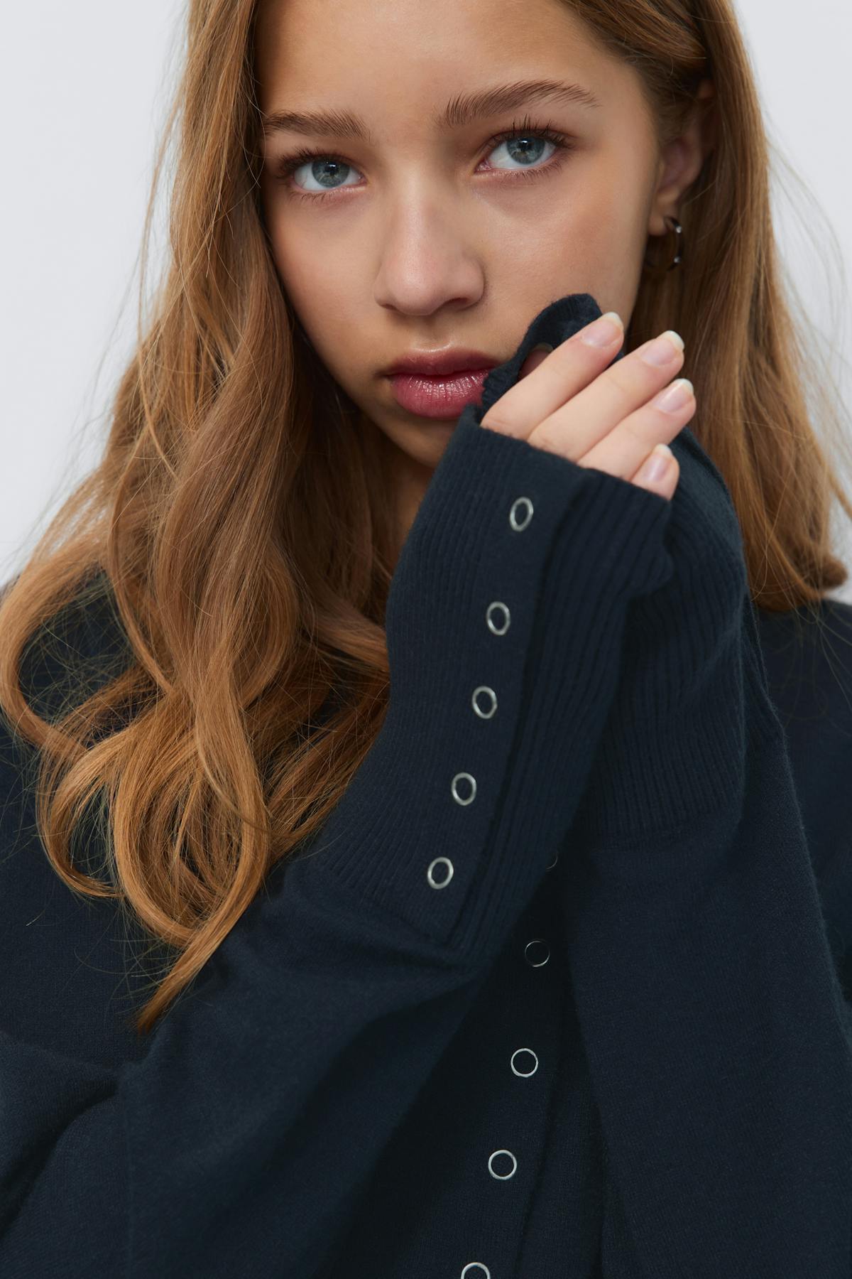 Y shaped knitted cardigan