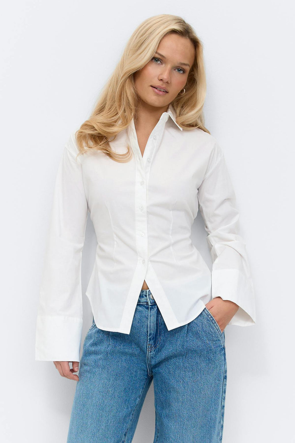Shaped blouse