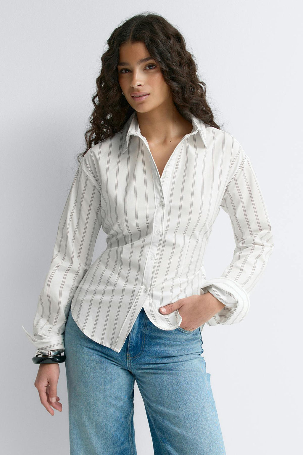 Shaped blouse