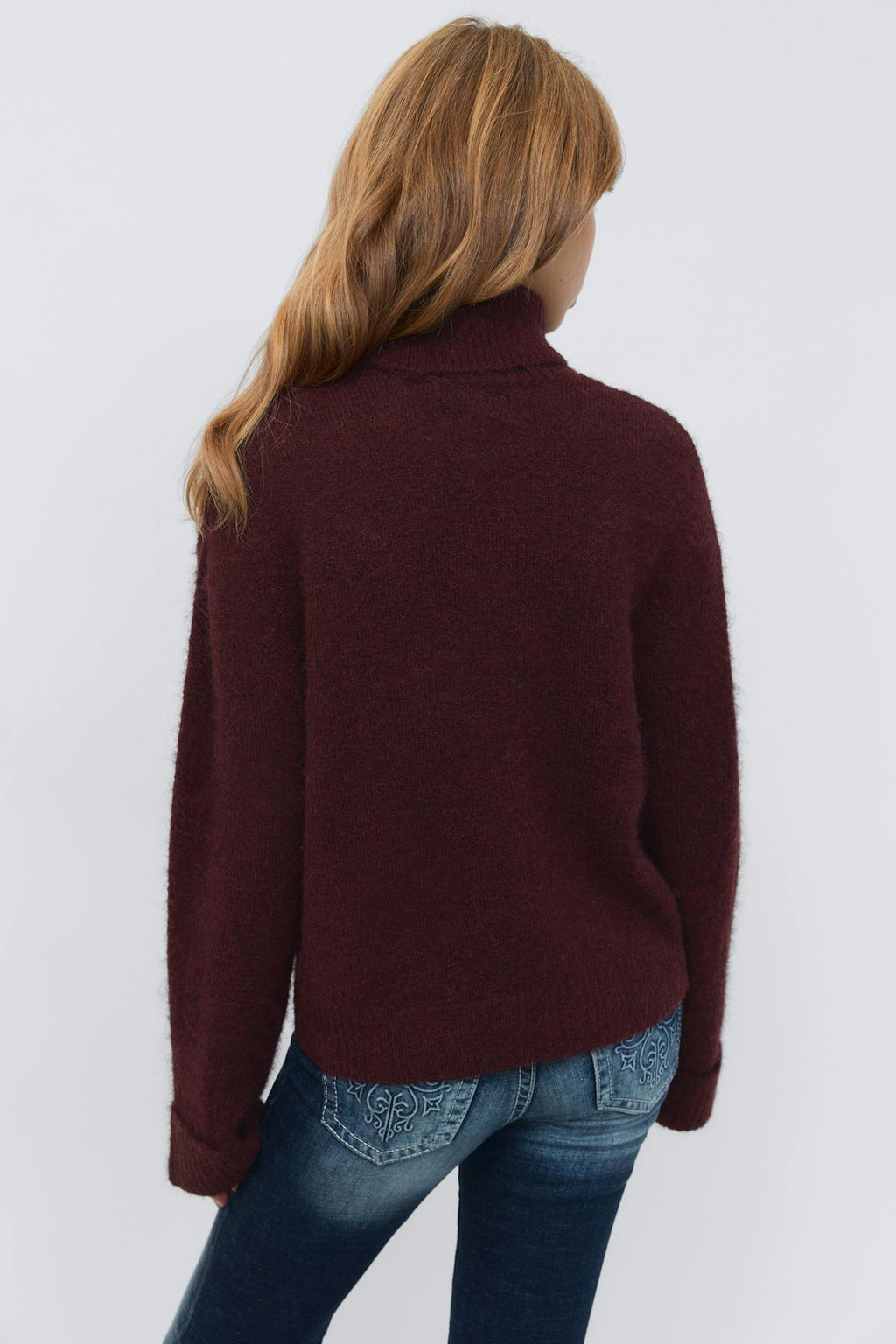 Y knitted turtleneck sweater
