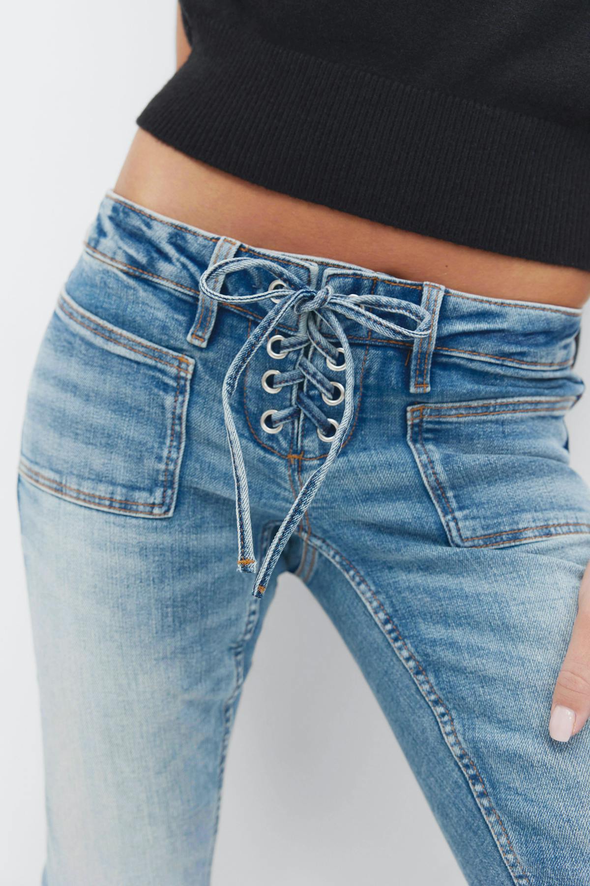 14+ pleated tie jeans