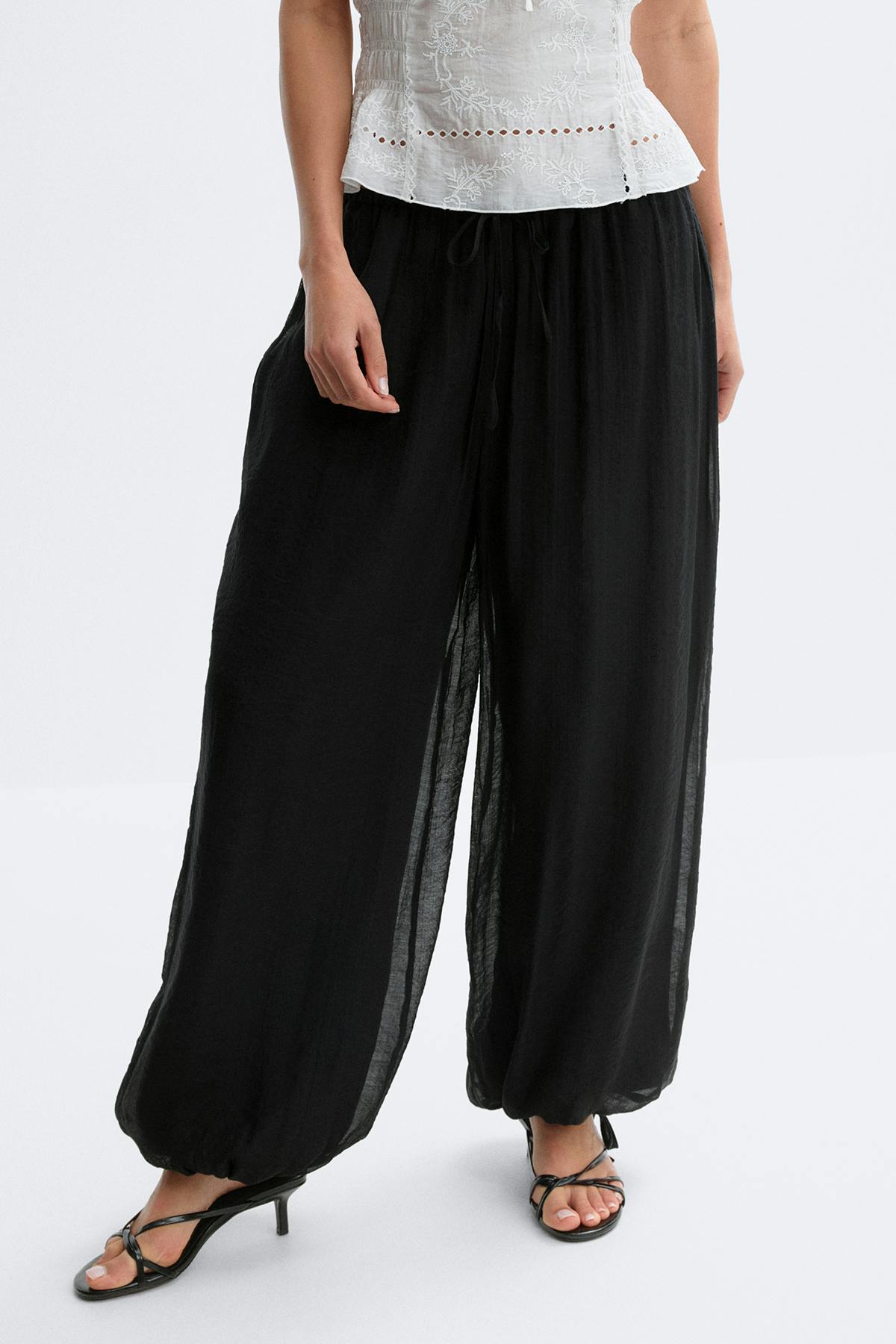 Sheer balloon trousers