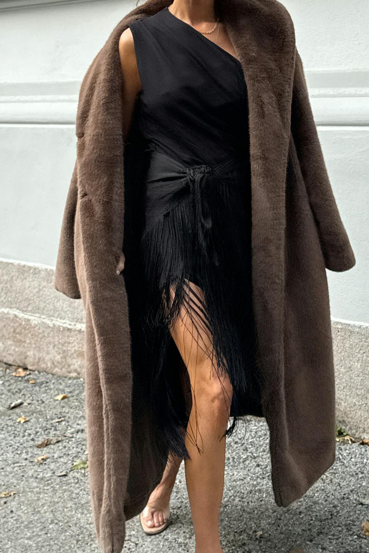 Triangle fringe scarf