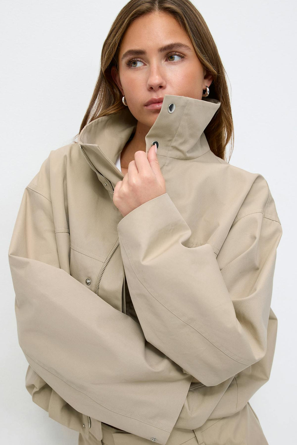 High neck short jacket