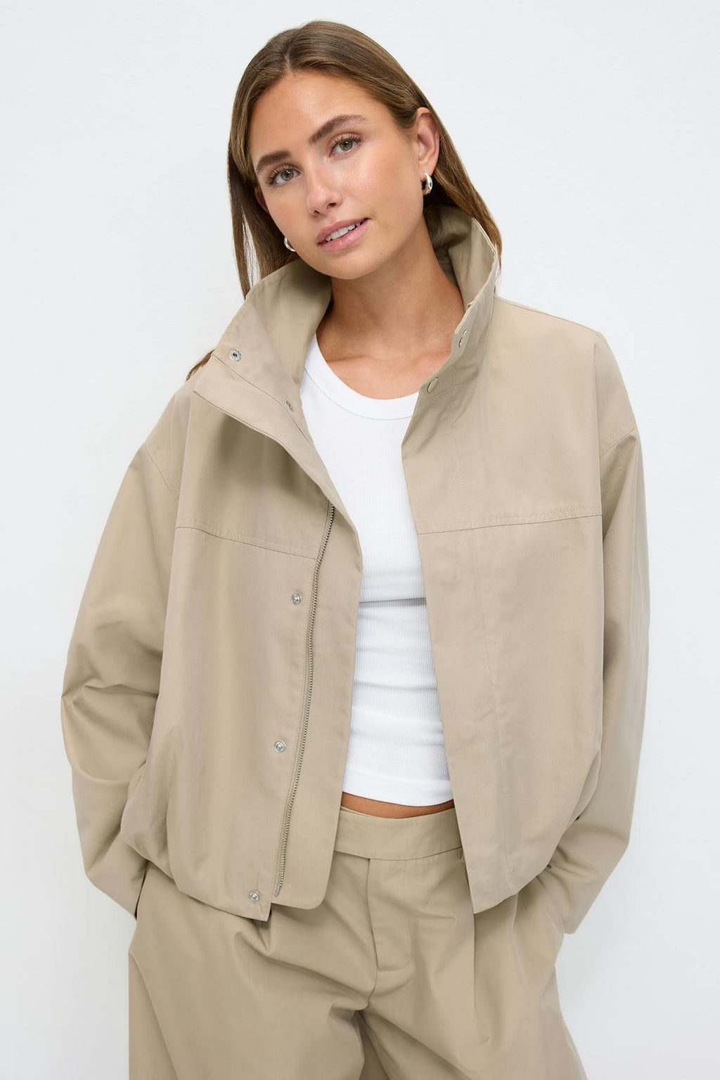 High neck short jacket