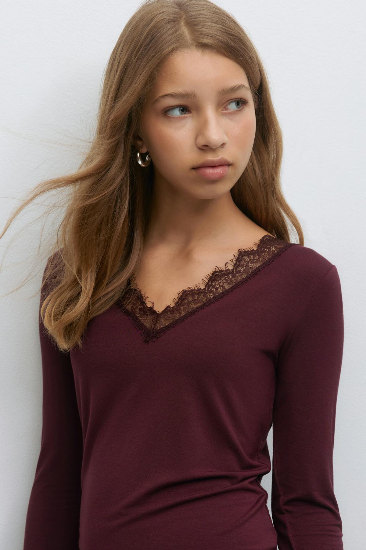 Y lace top