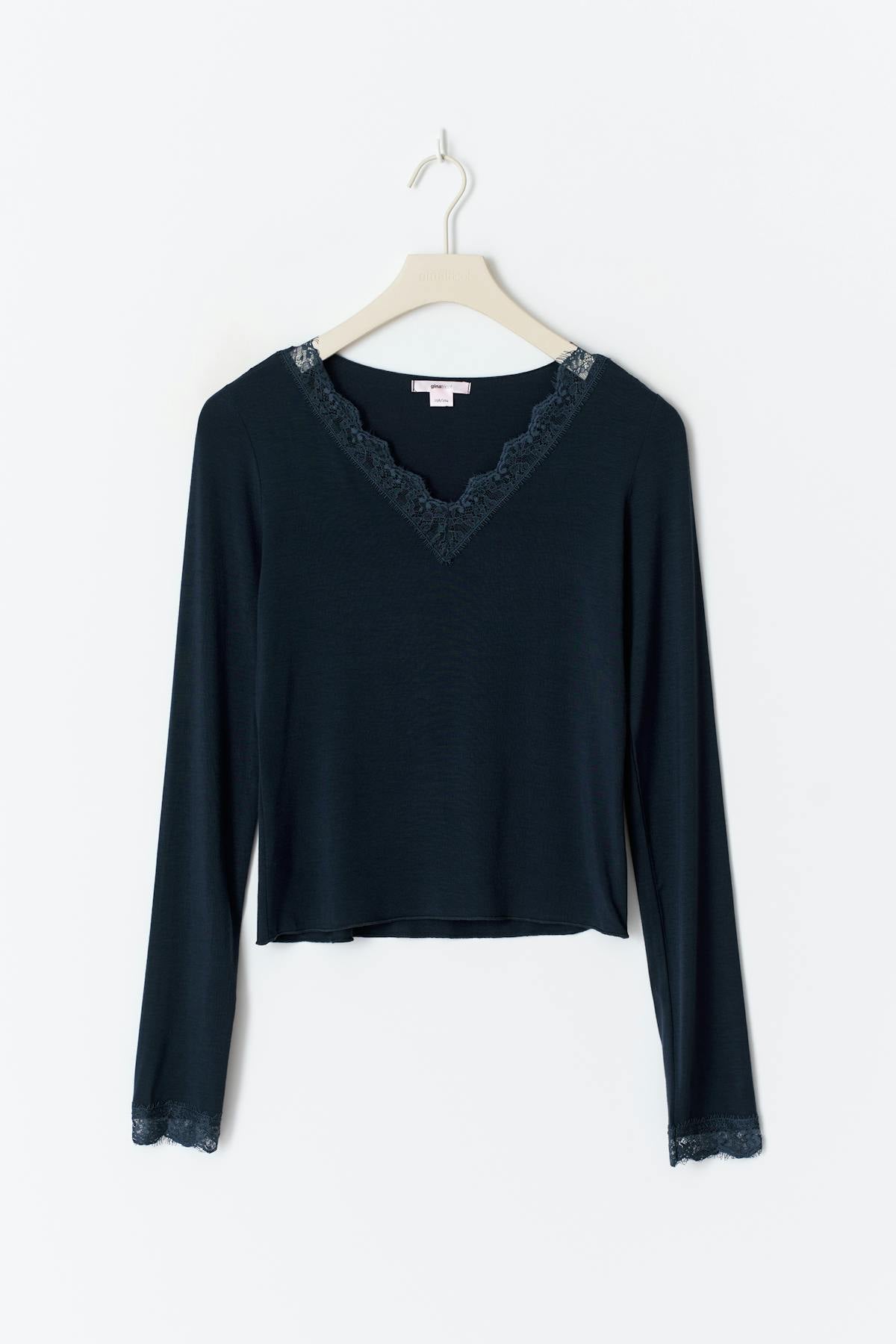 Y lace top