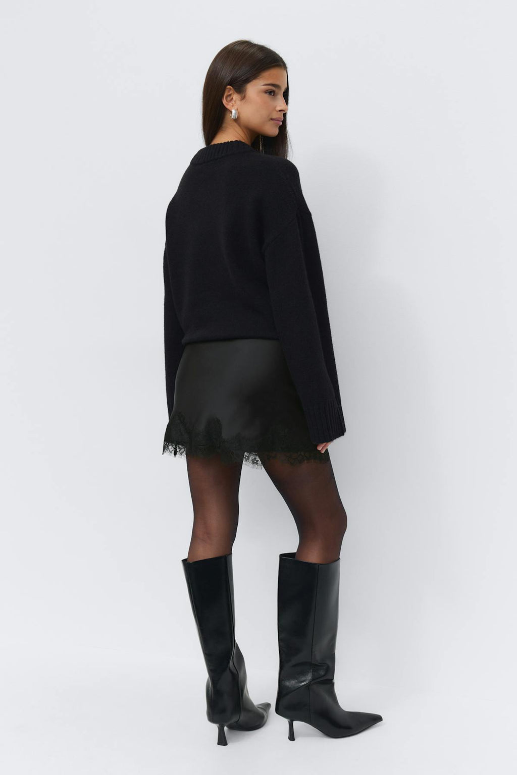 Mini lace skirt