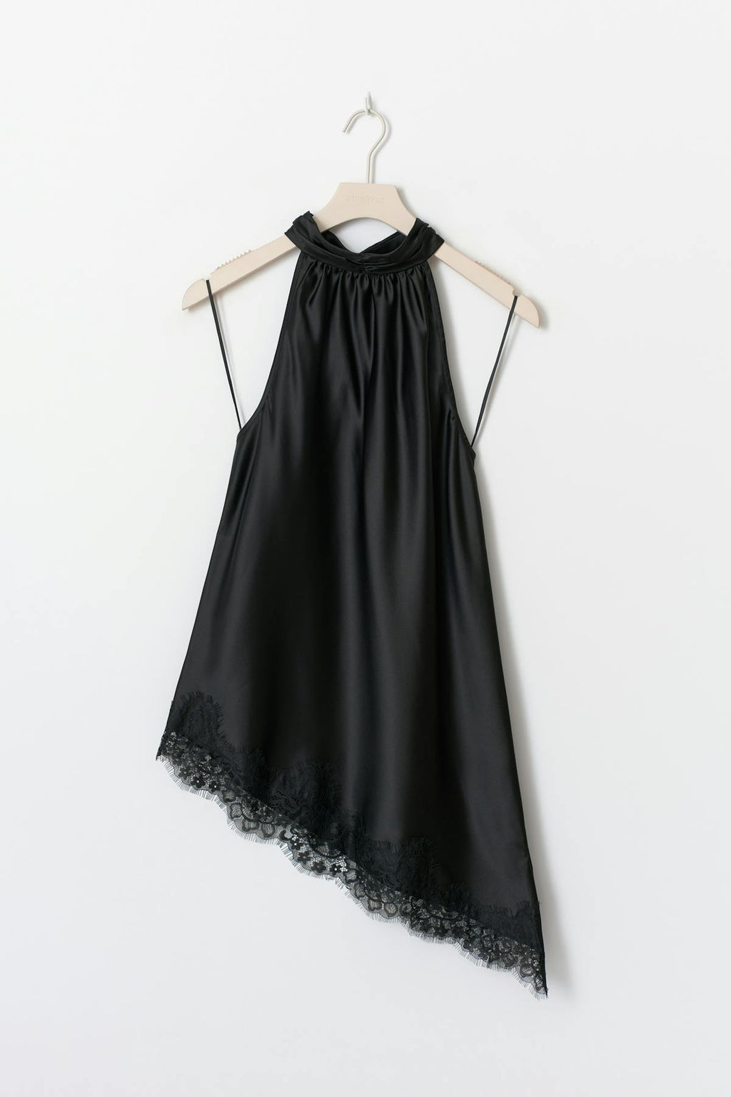 Satin asymmetric singlet
