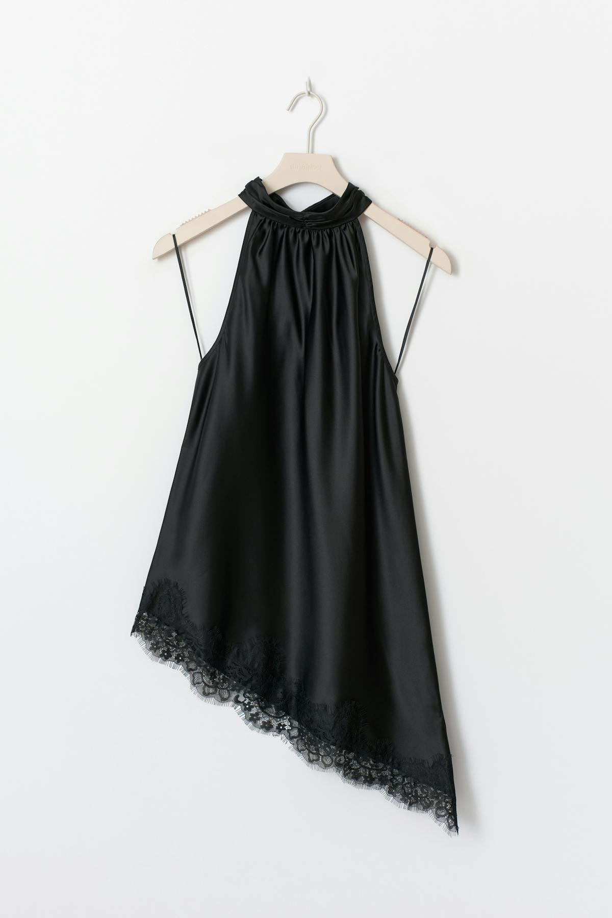 Satin asymmetric singlet