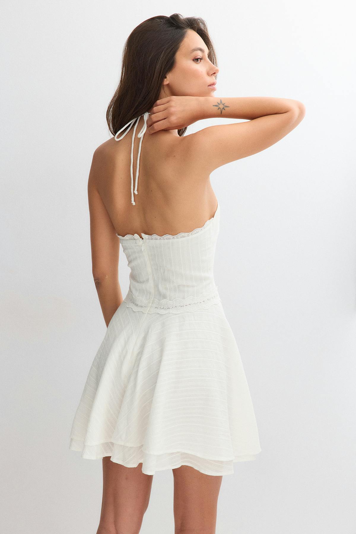 Embroidery dress