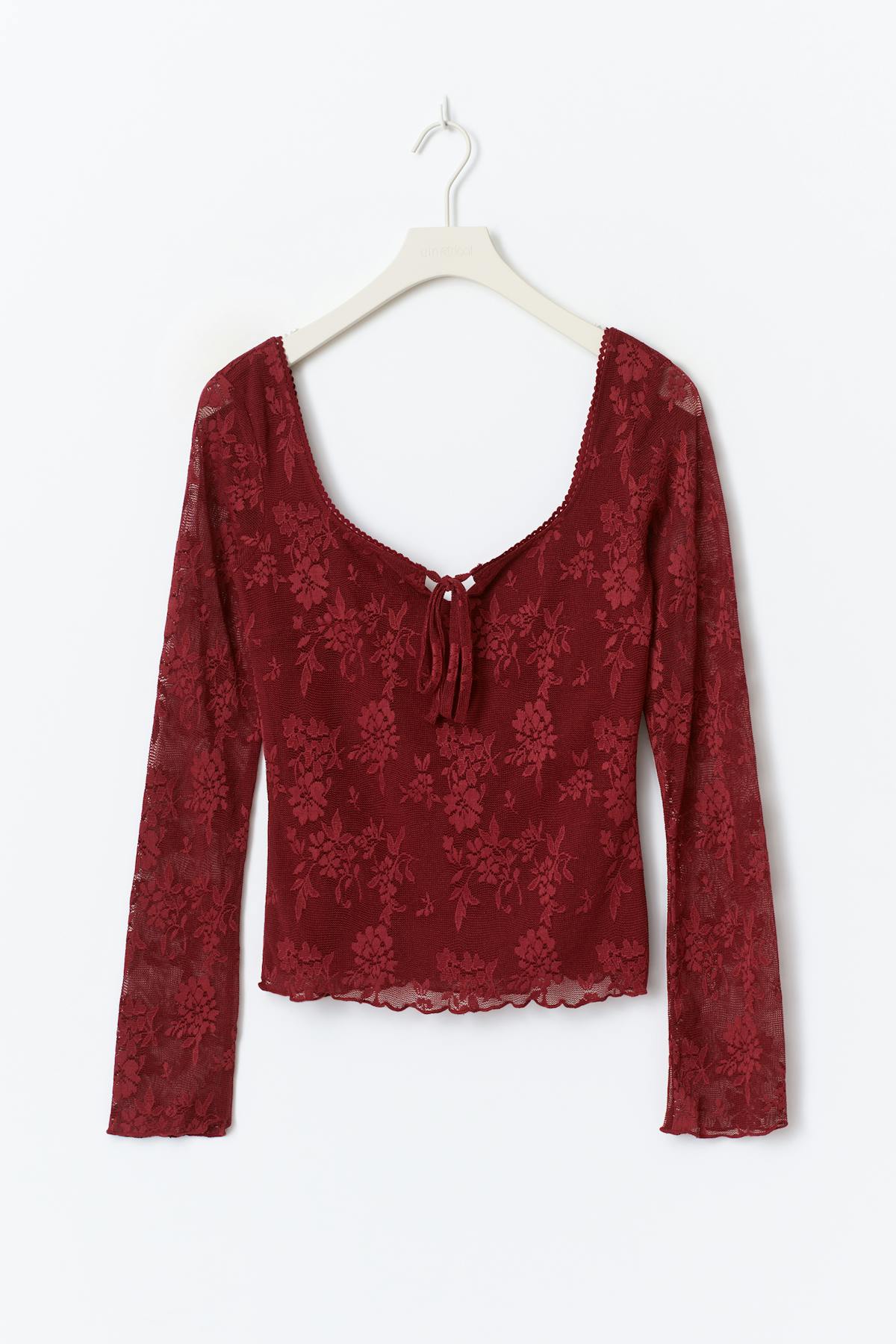 Scoop neck top