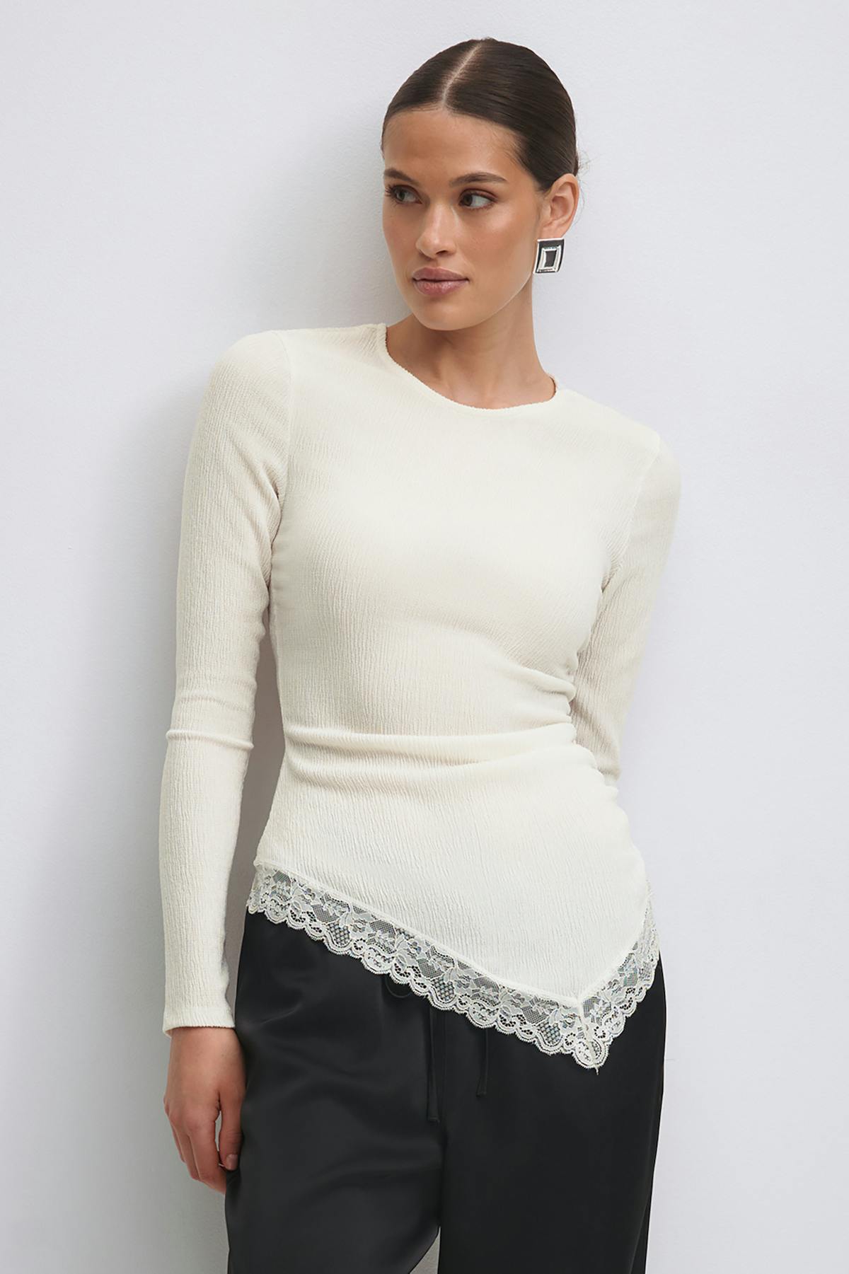 Asymmetric lace detail top