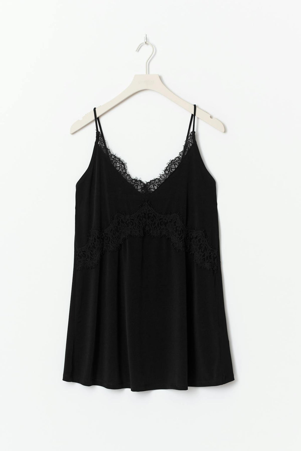 Long lace singlet