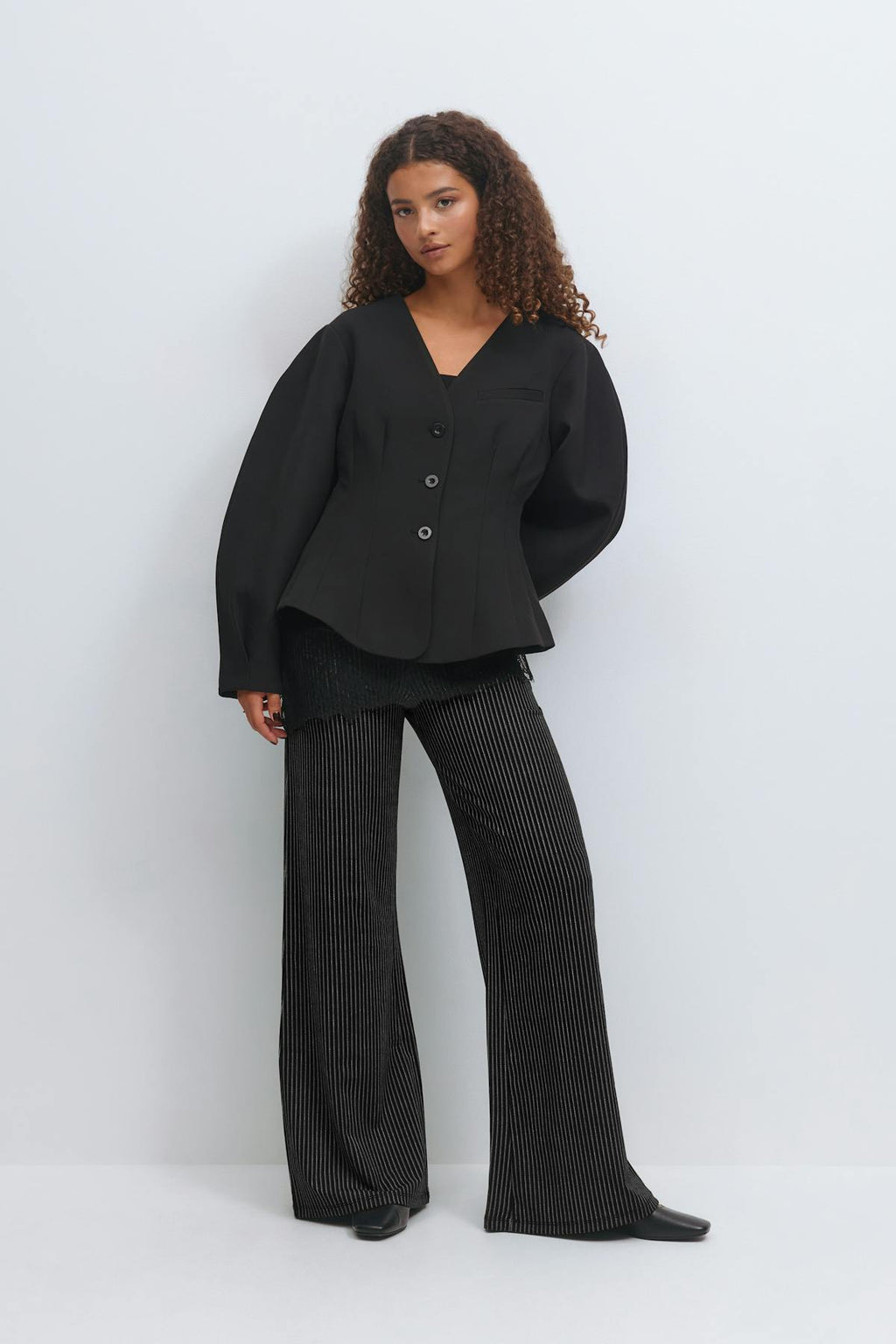 Low waist trousers