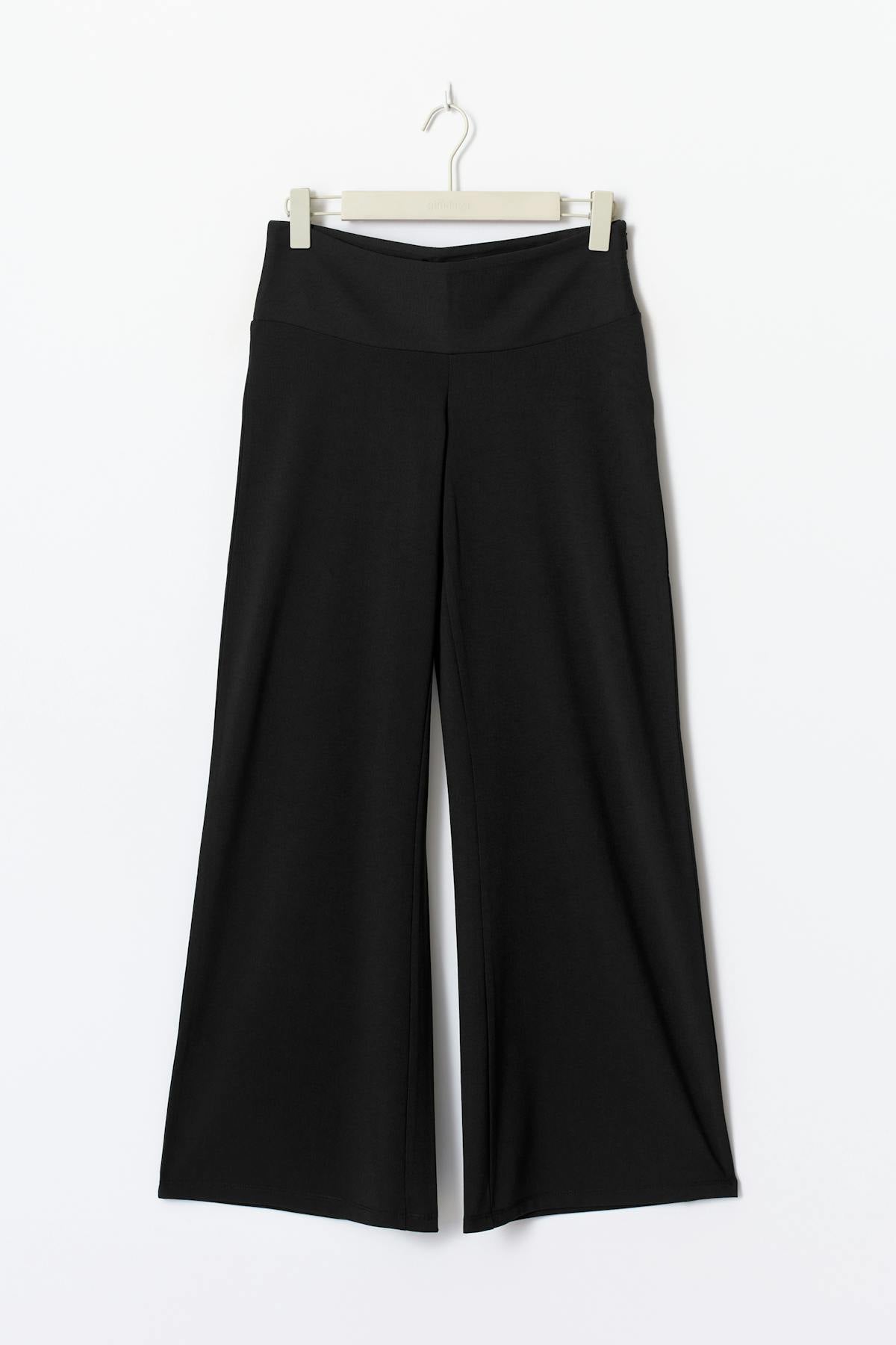 Low waist trousers