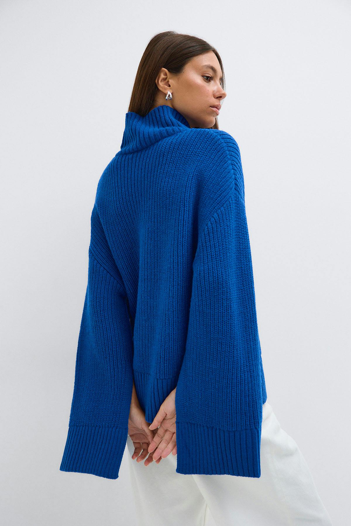 Knitted turtleneck sweater