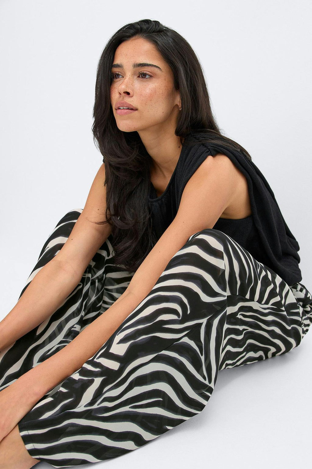Wide chiffon trousers