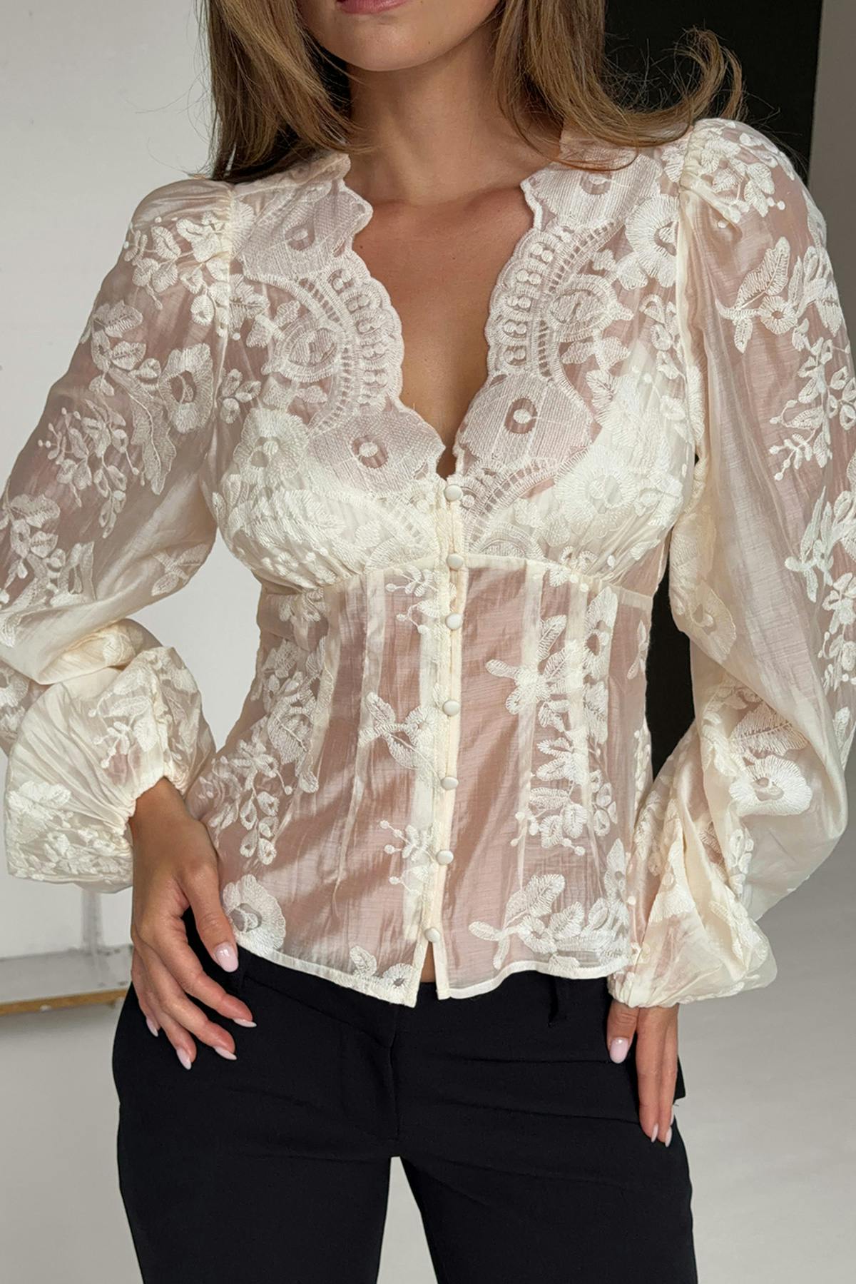 Shaped blouse