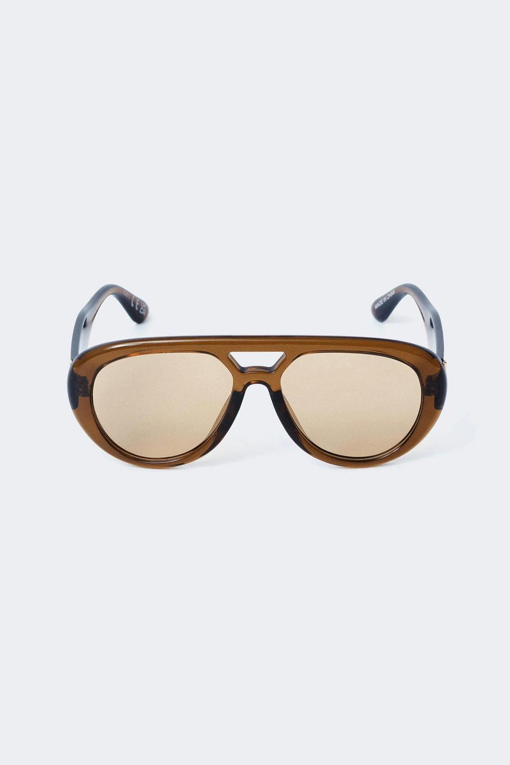 Bold aviator sunglasses
