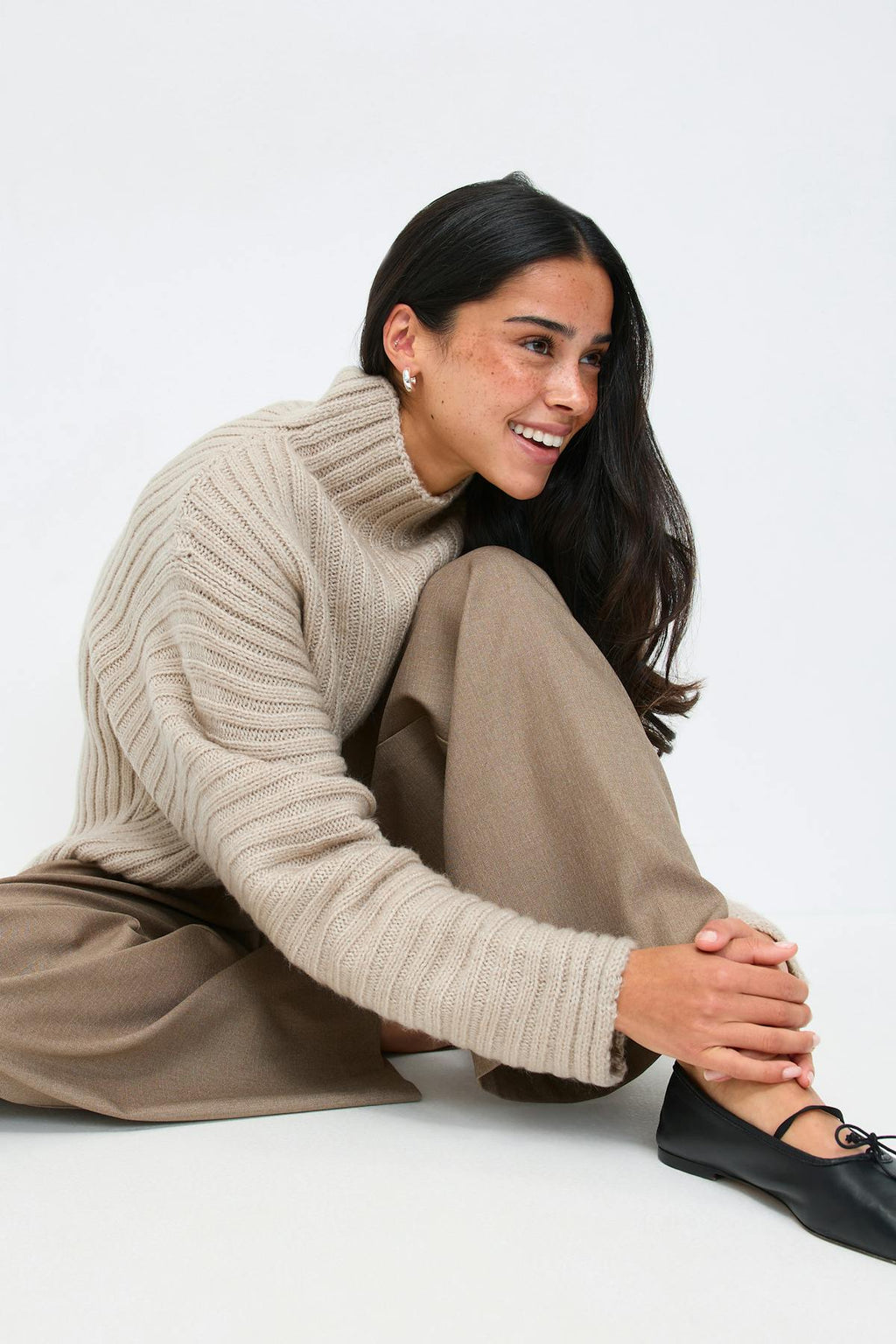 Chunky turtleneck knit sweater