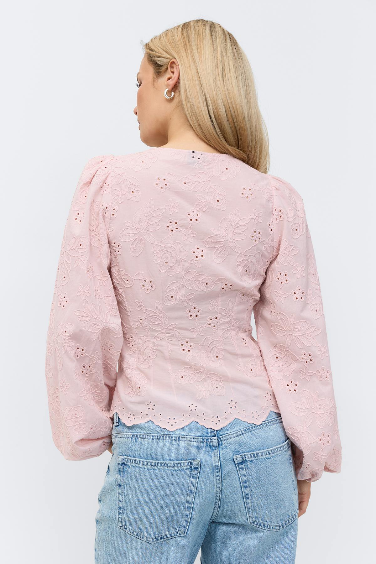 Balloon sleeve blouse