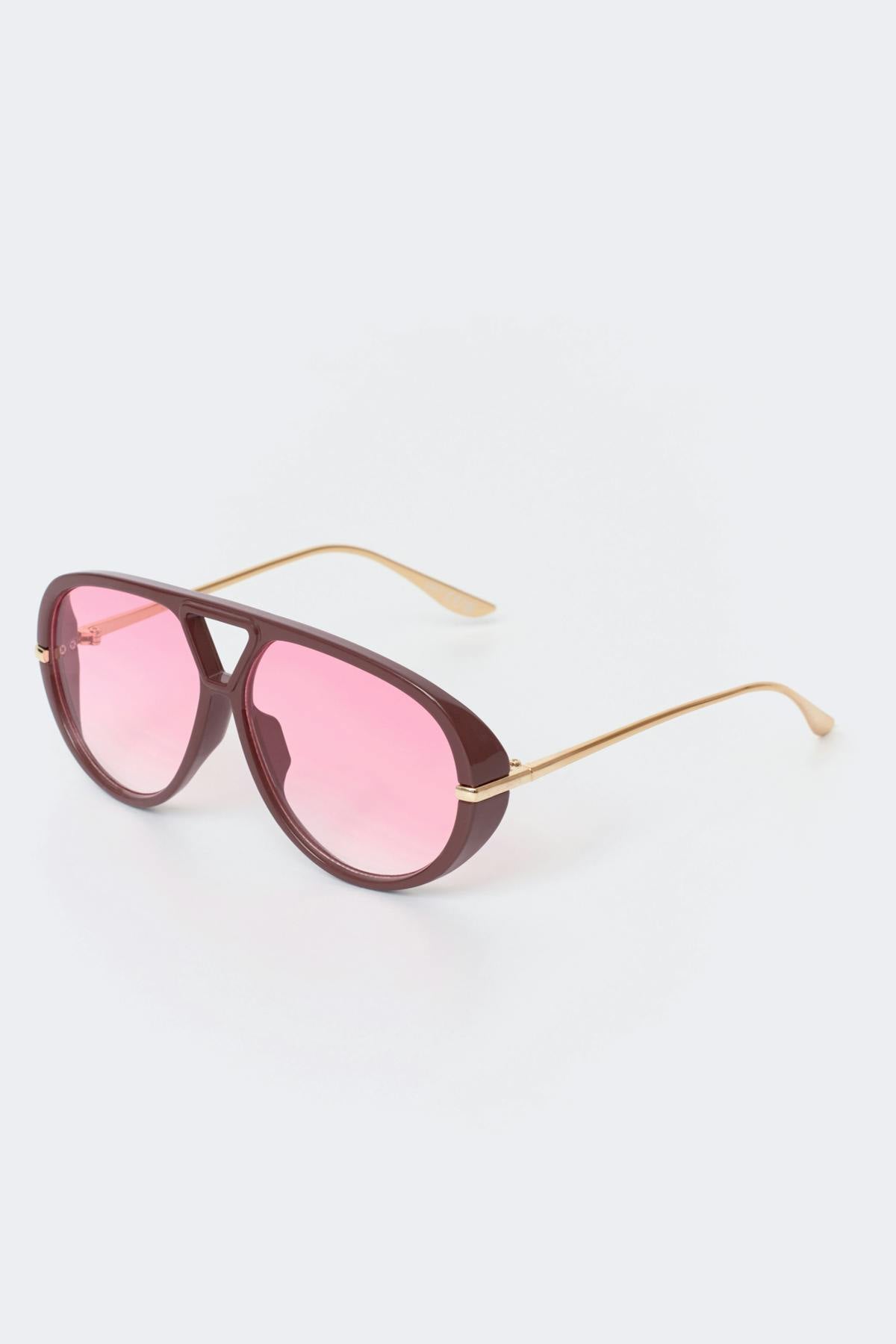 Bold aviator sunglasses