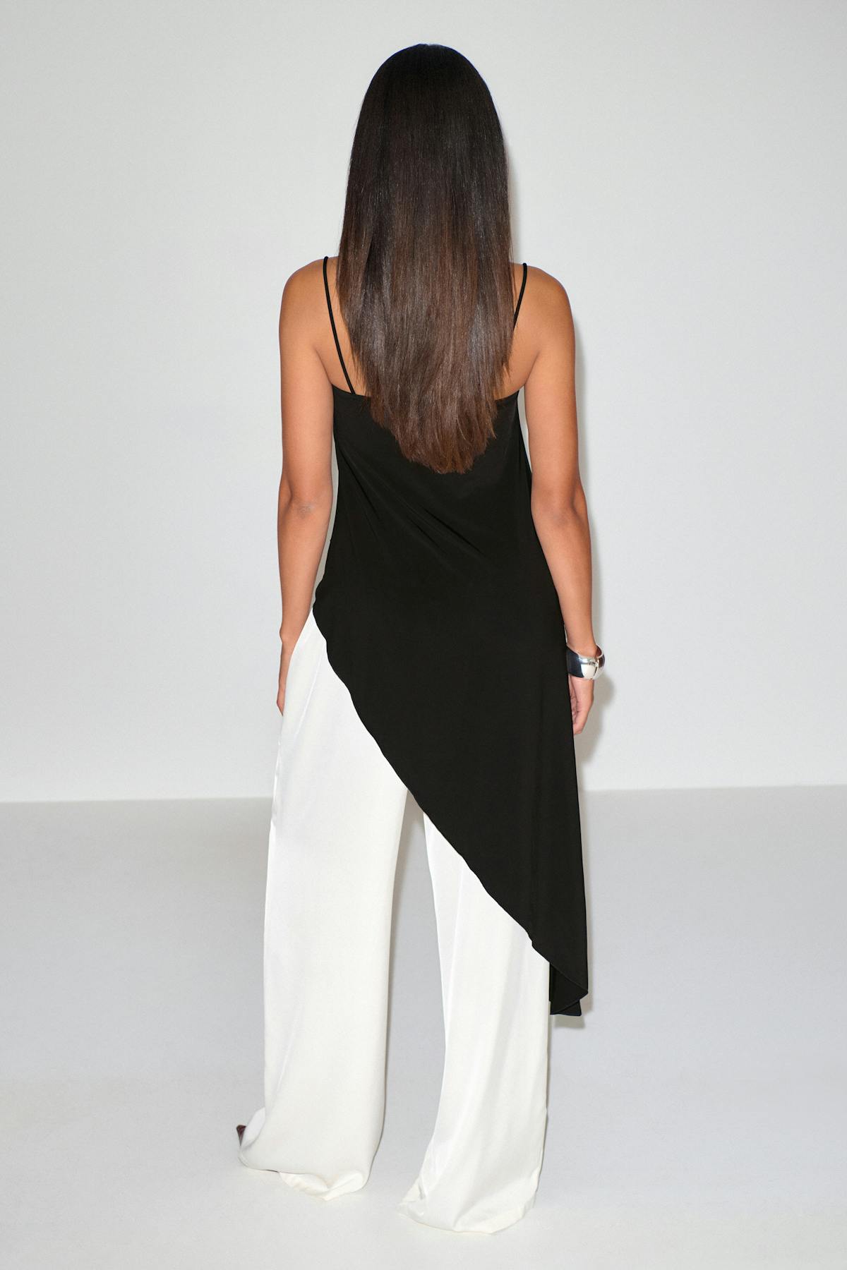 Asymmetric singlet