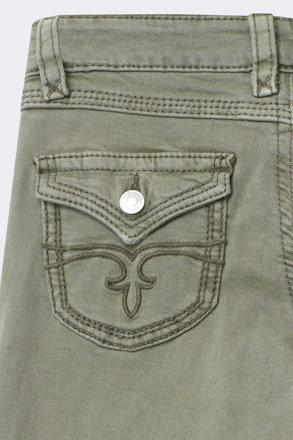 Y one knee destroy jeans