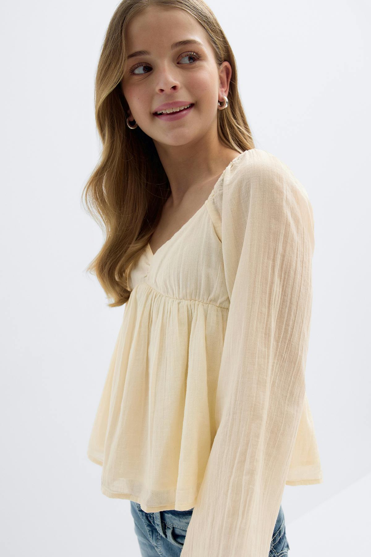 Y heart shape blouse