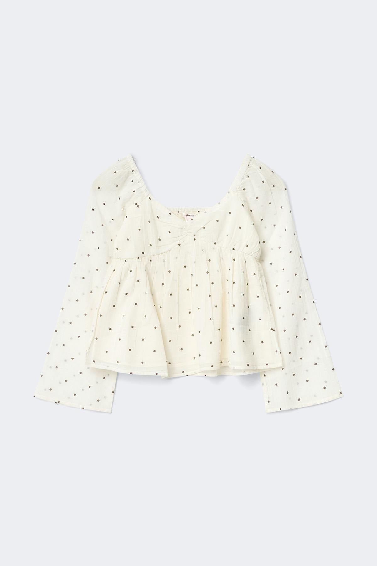 Y heart shape blouse