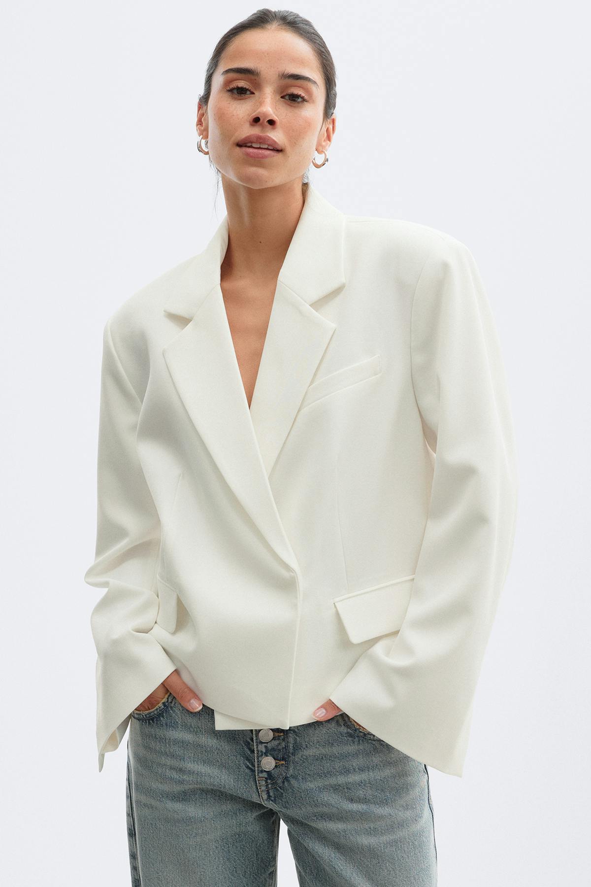 Boxy blazer