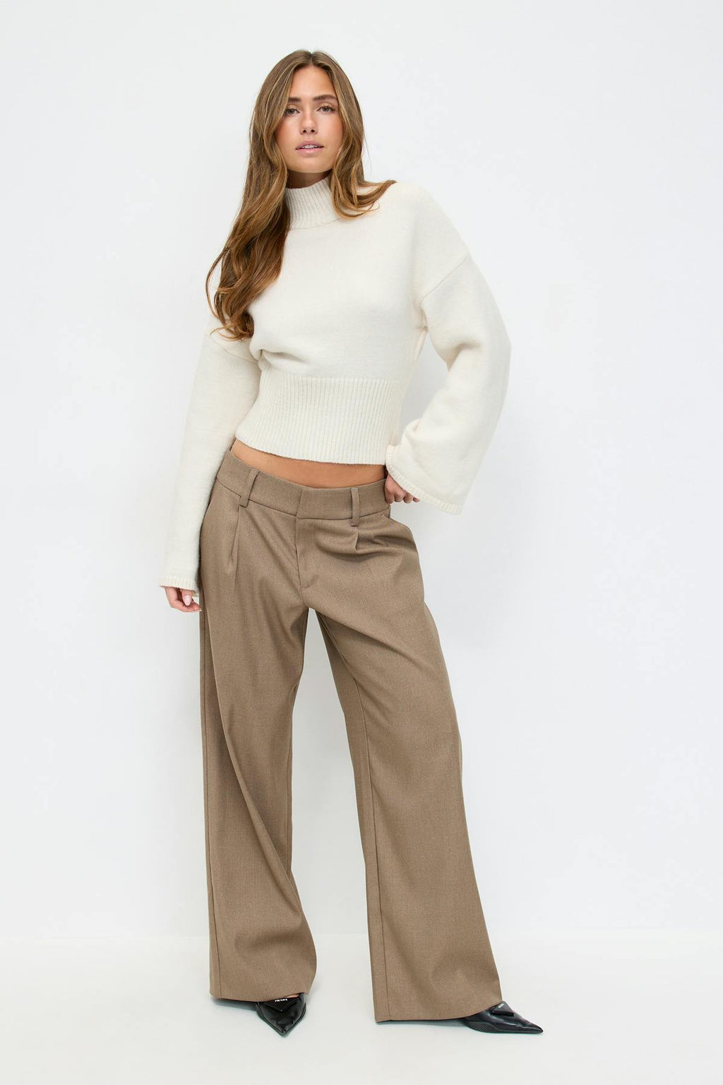 Funnel neck knitted sweater