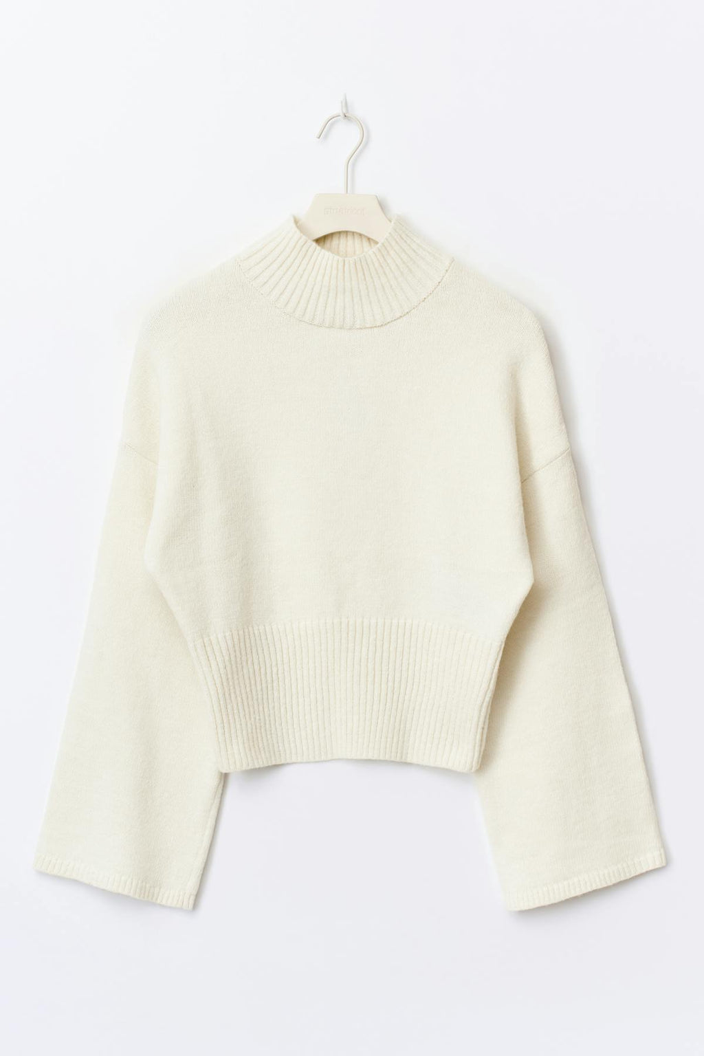 Funnel neck knitted sweater