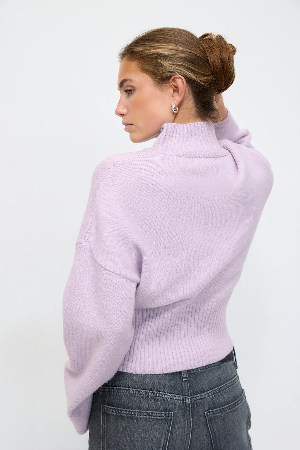 Funnel neck knitted sweater