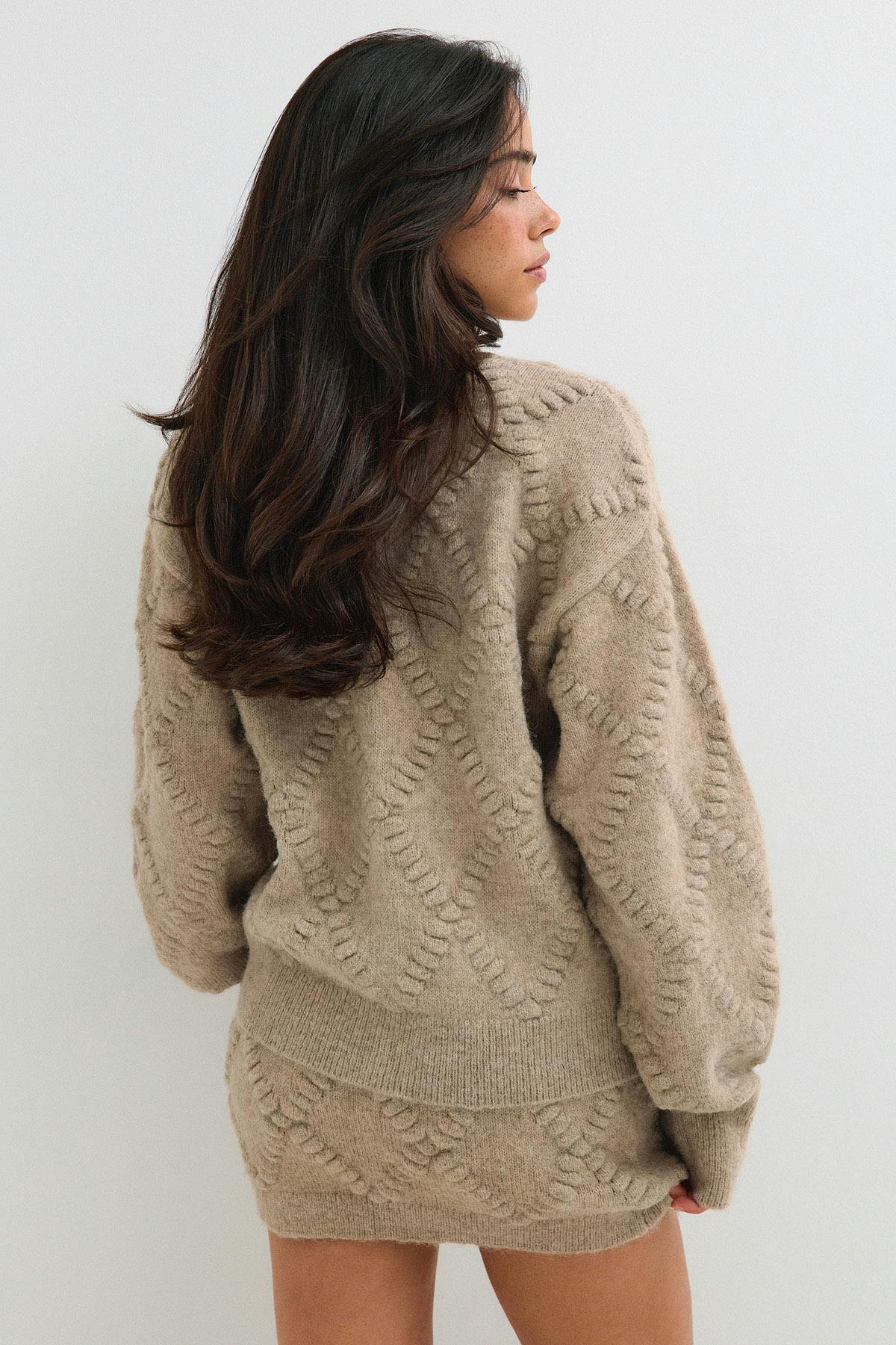 Knitted cardigan