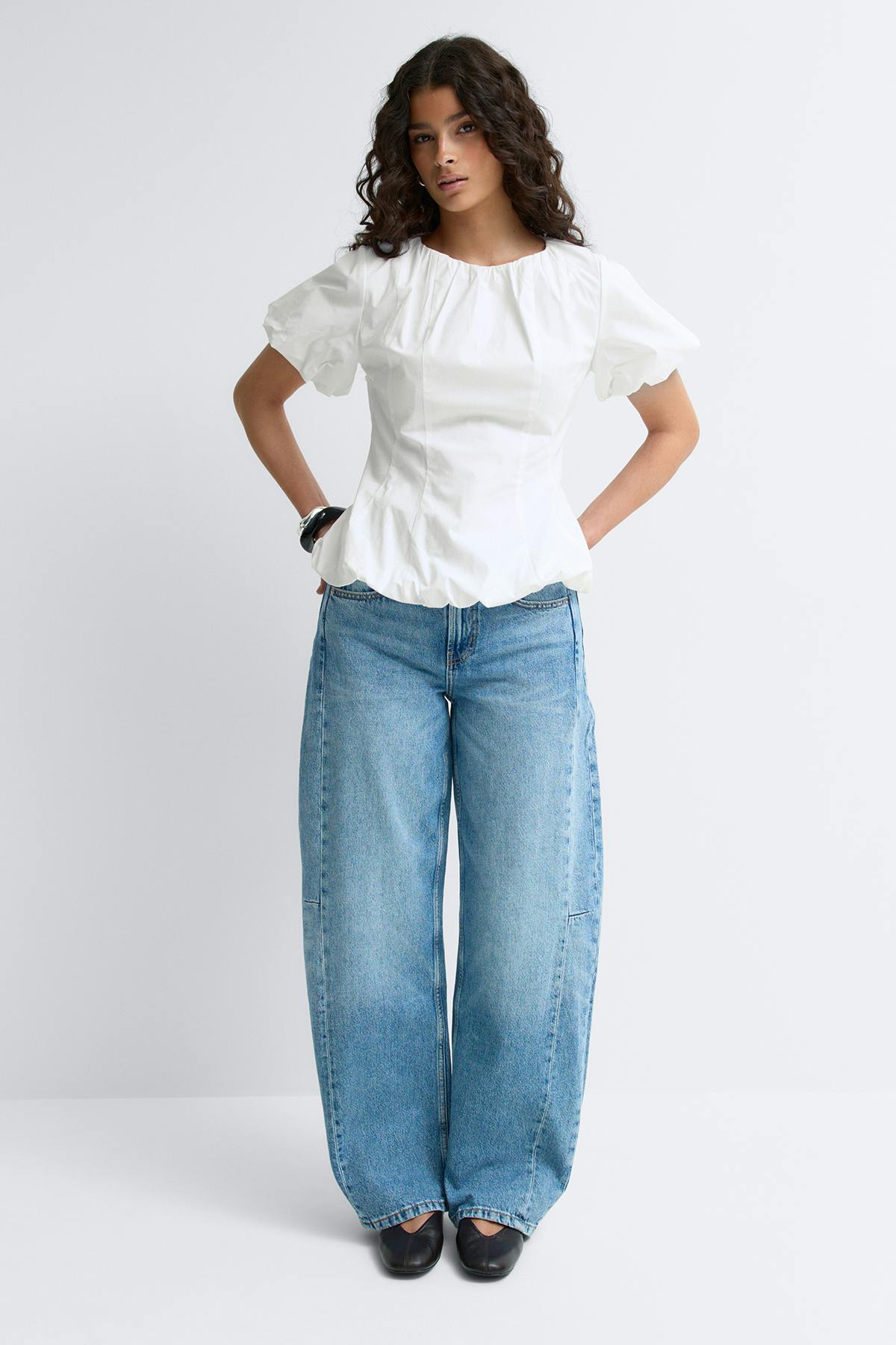Balloon sleeve blouse