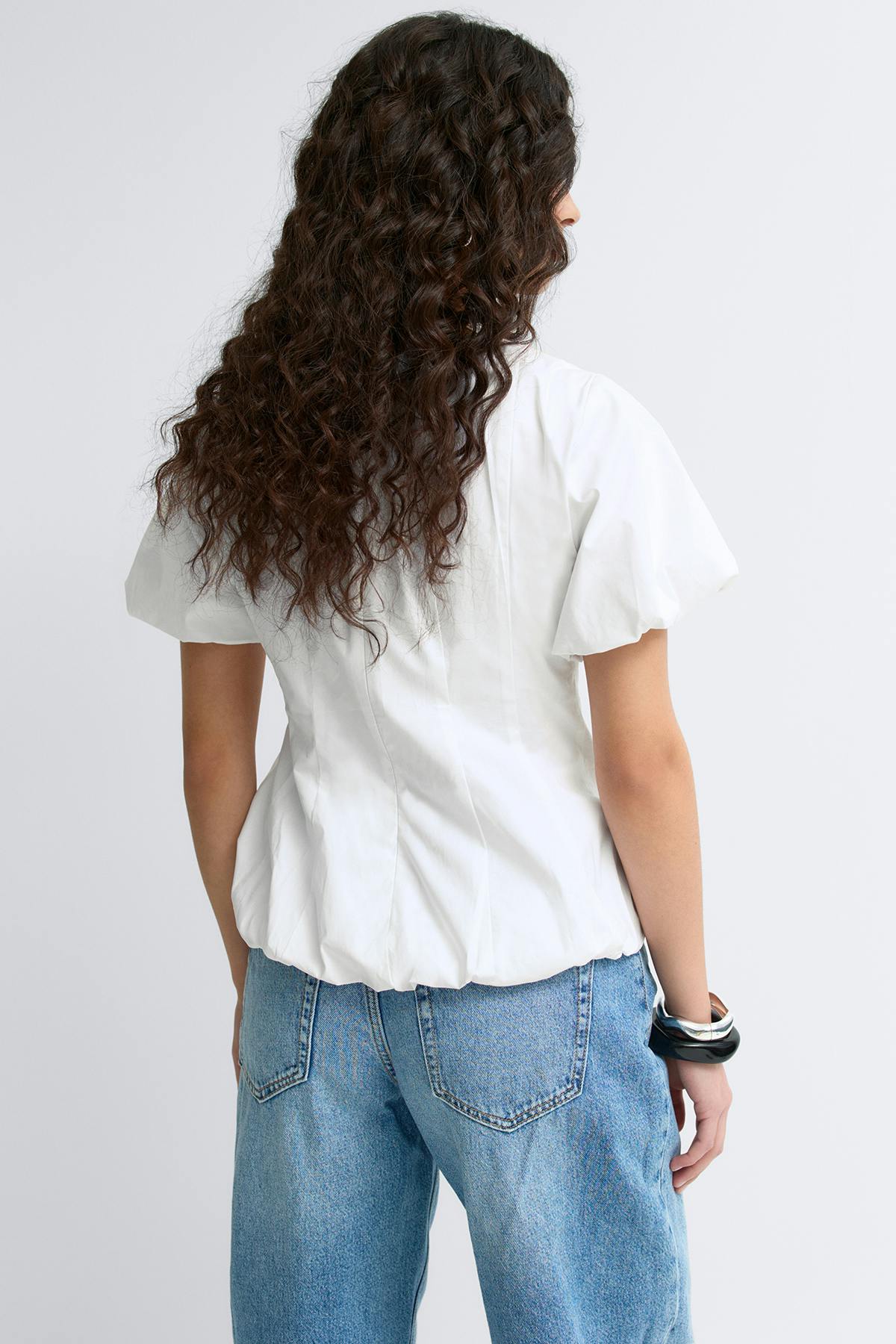 Balloon sleeve blouse