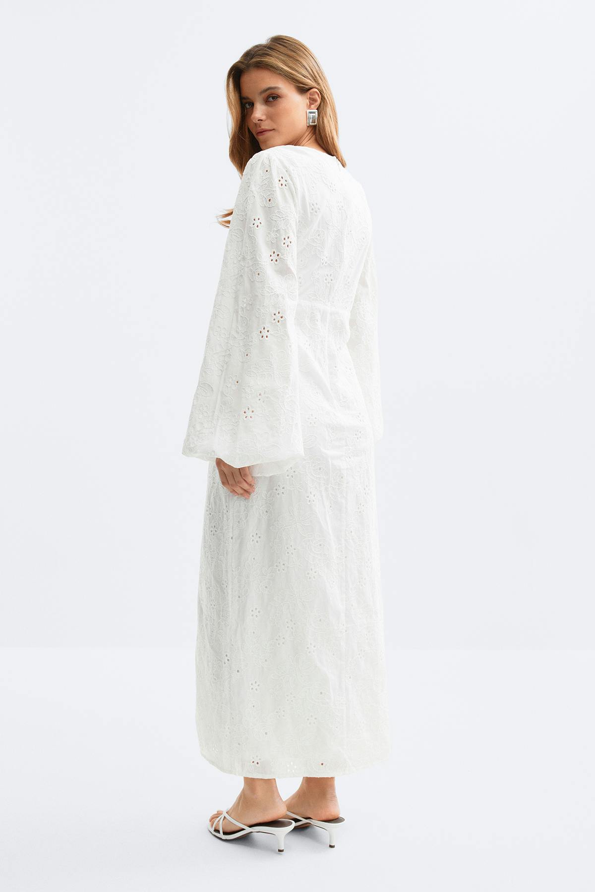 Embroidery dress