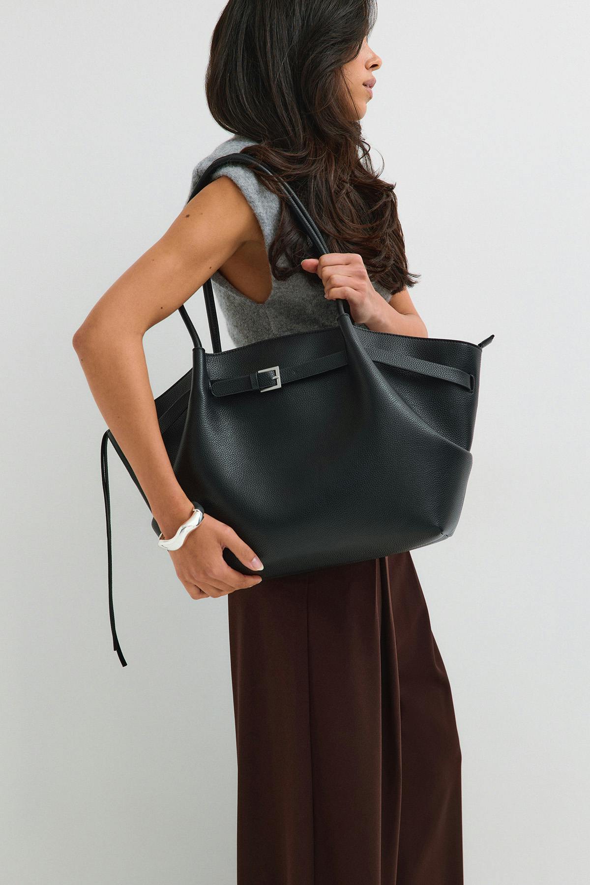 Large fold detail bag