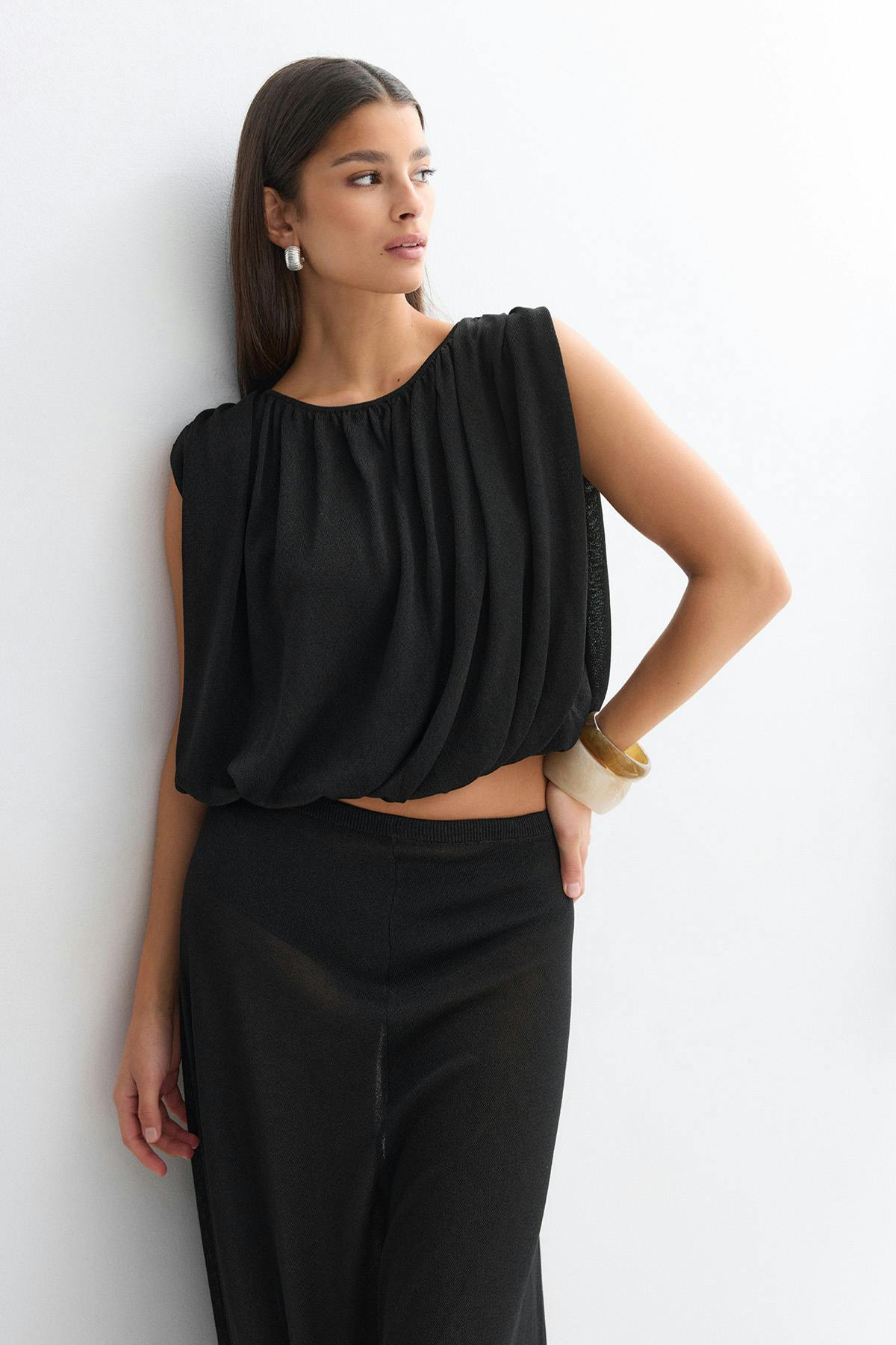 Bubble hem knitted top