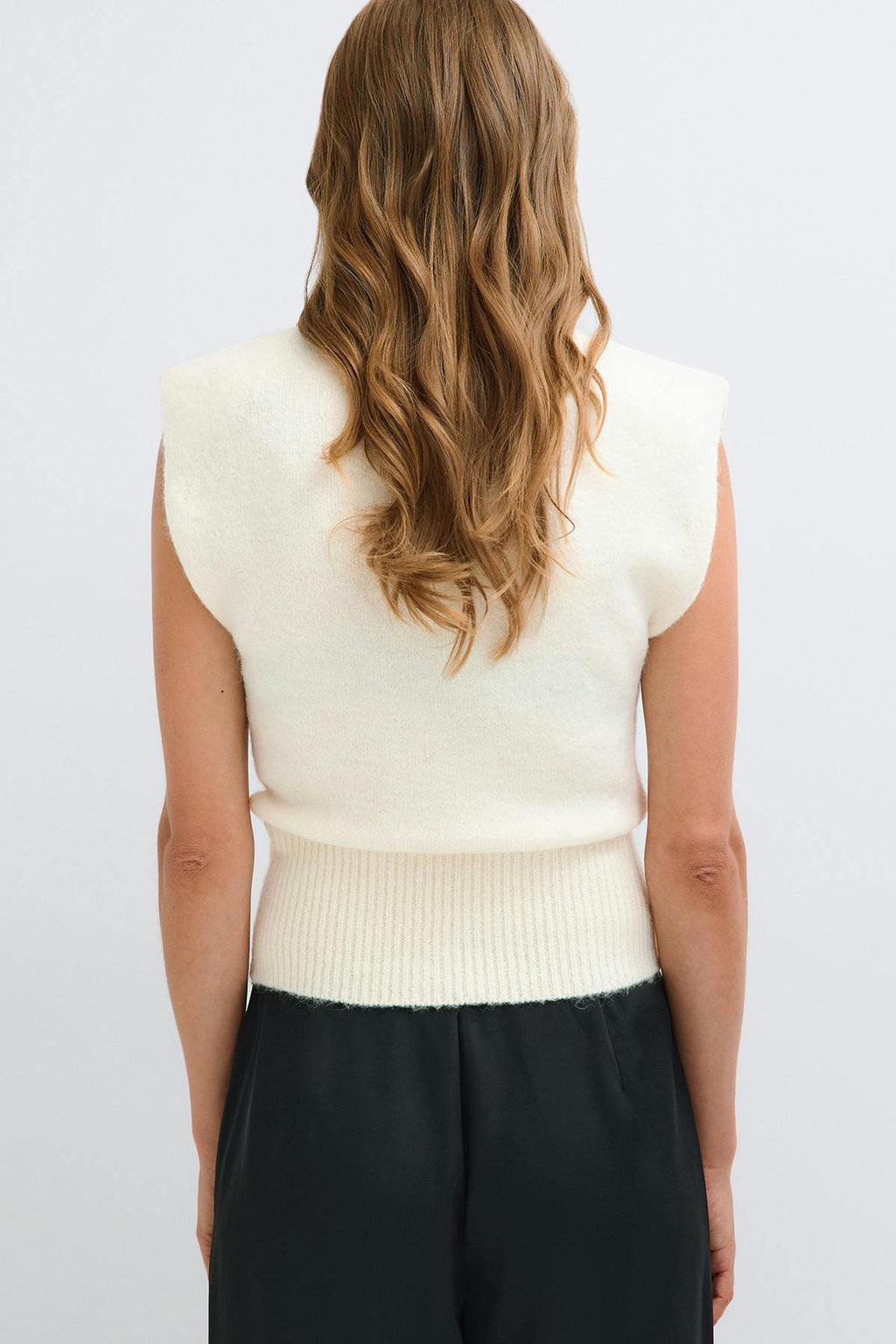 Knitted vest