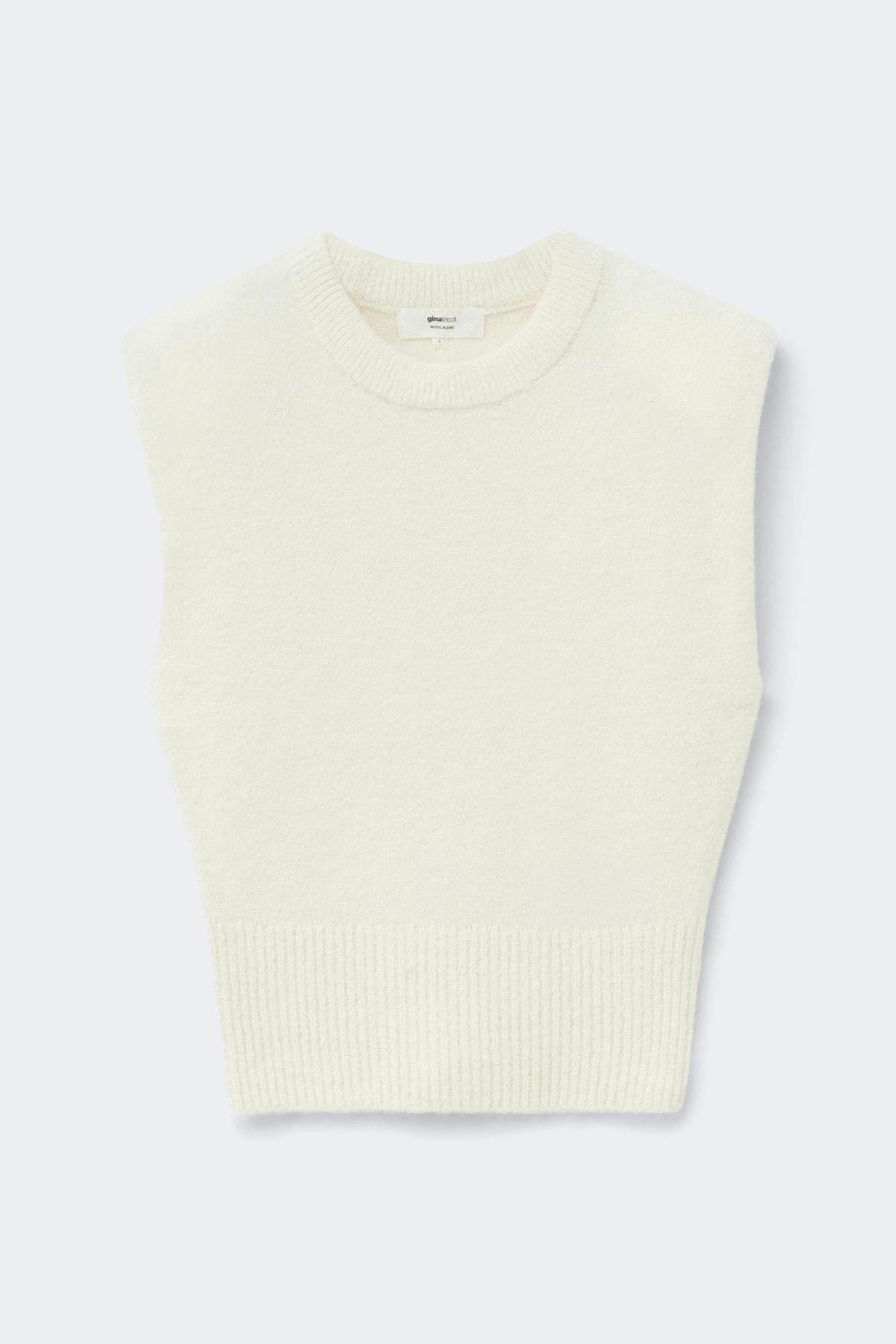 Knitted vest