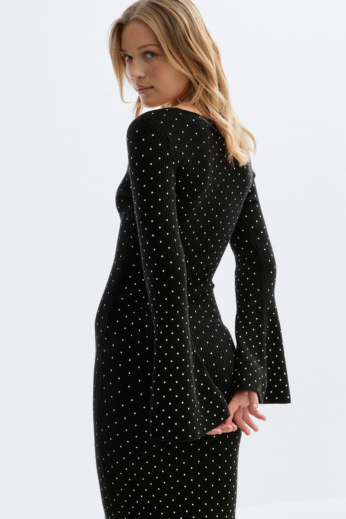 Knitted dress