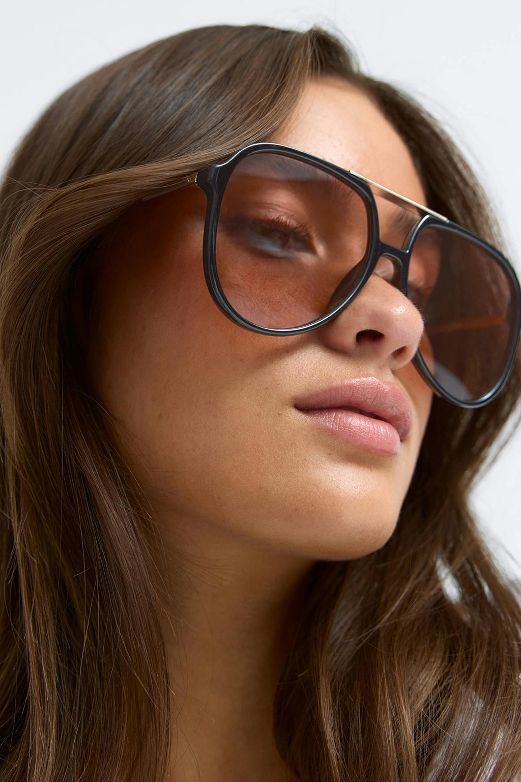 Bold aviator sunglasses