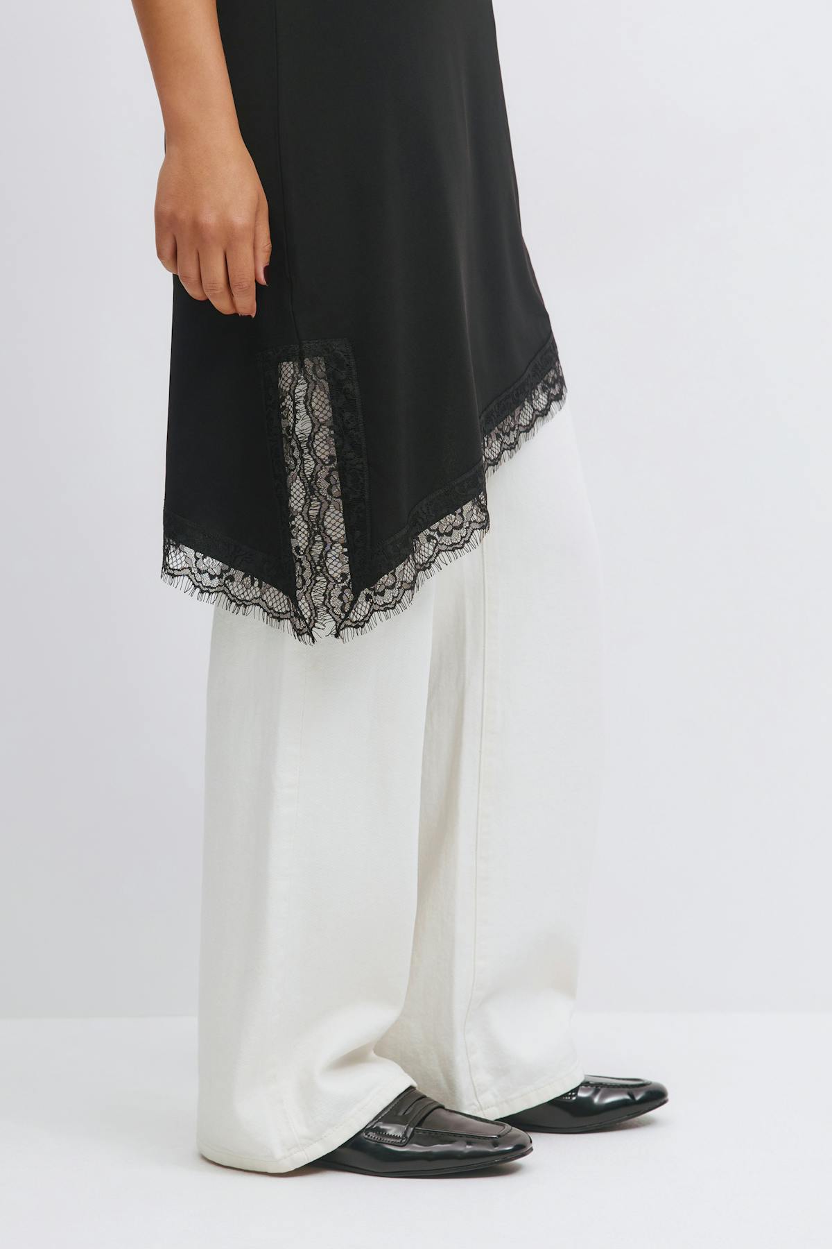 Asymmetric lace detail tunic